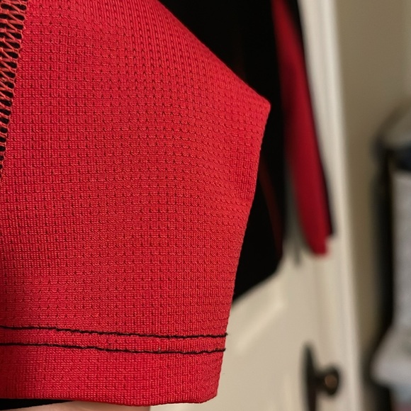 The North Face Black and Pink Performance Shirt - Picture 3 of 6